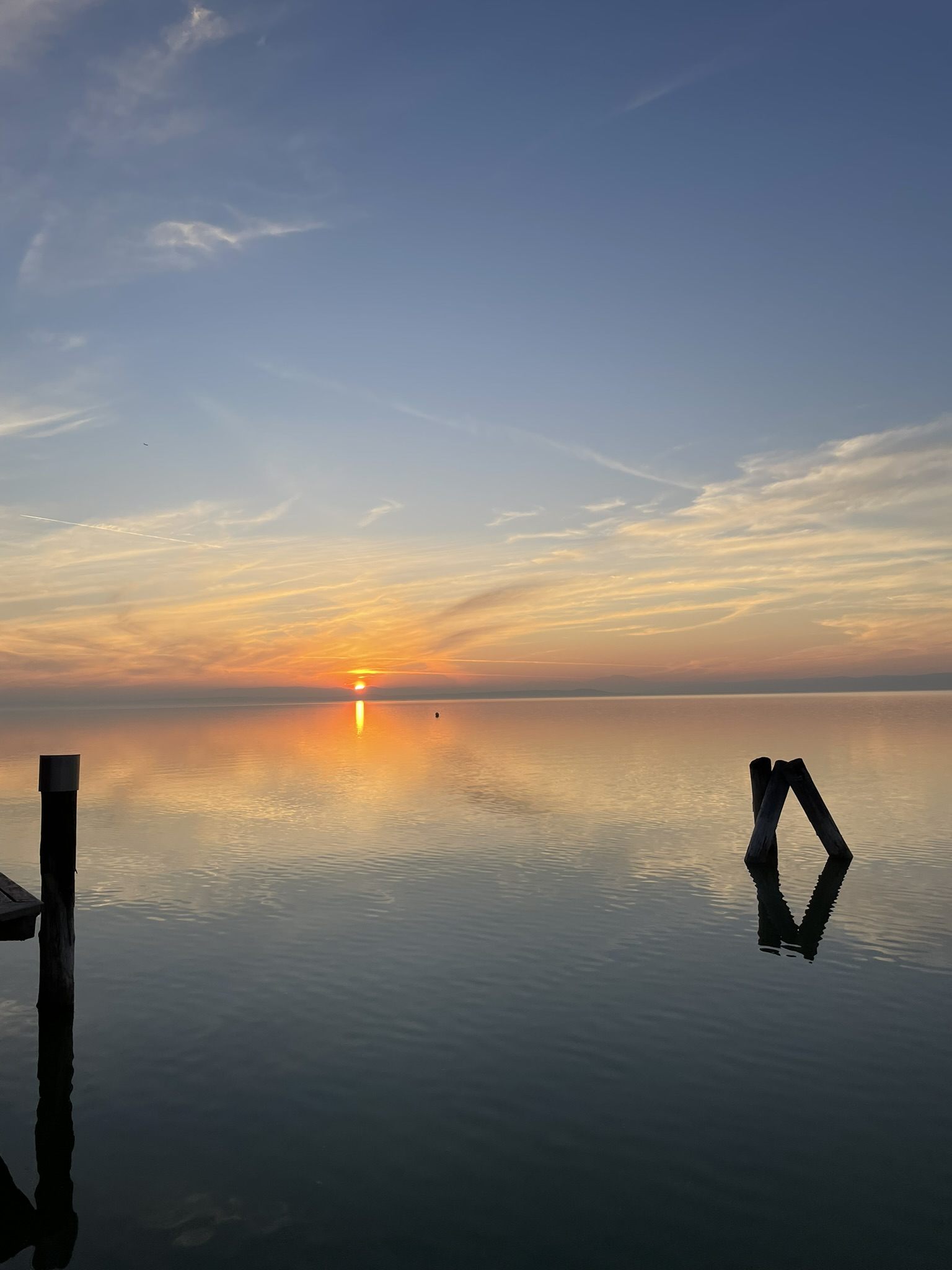 Sonnenuntergang über dem Neusiedler See in Podersdorf